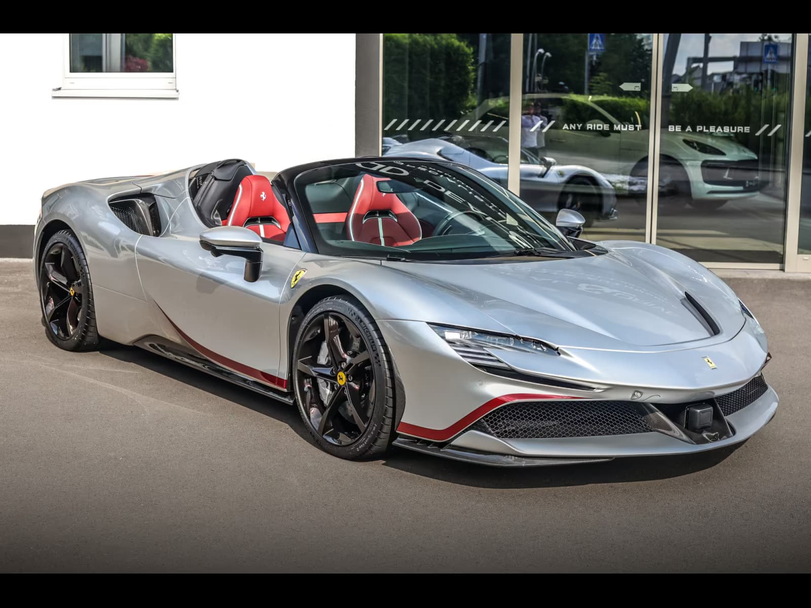 Ferrari SF90