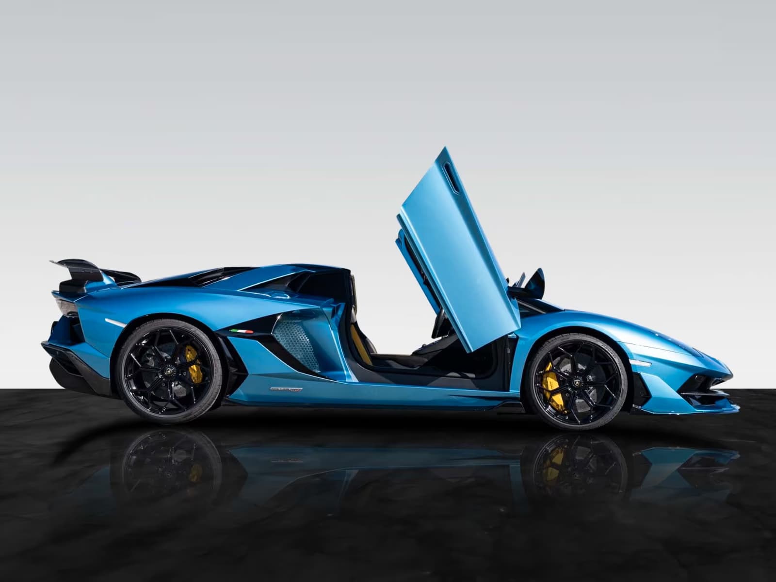 Lamborghini Aventador SVJ