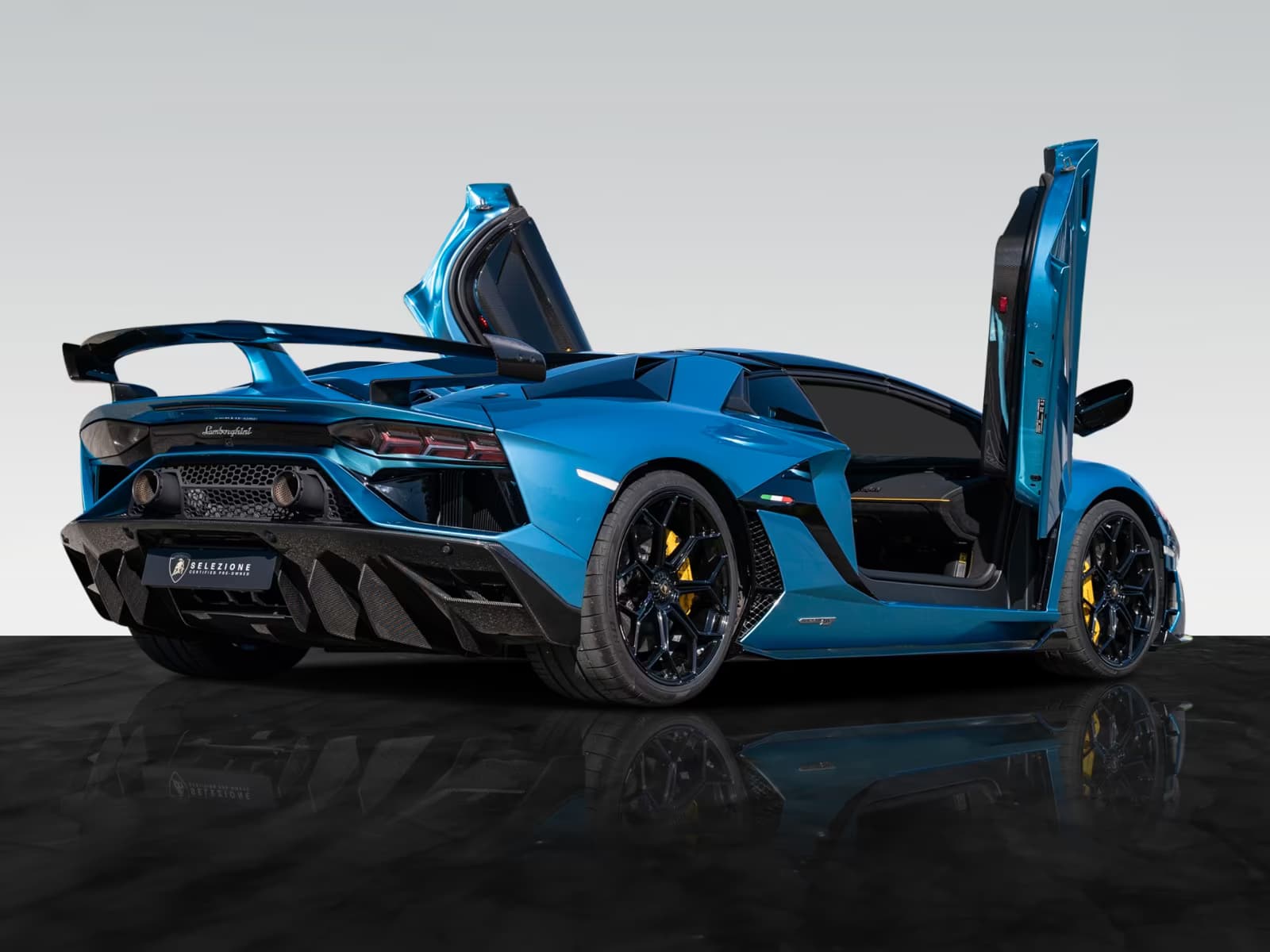 Lamborghini Aventador SVJ