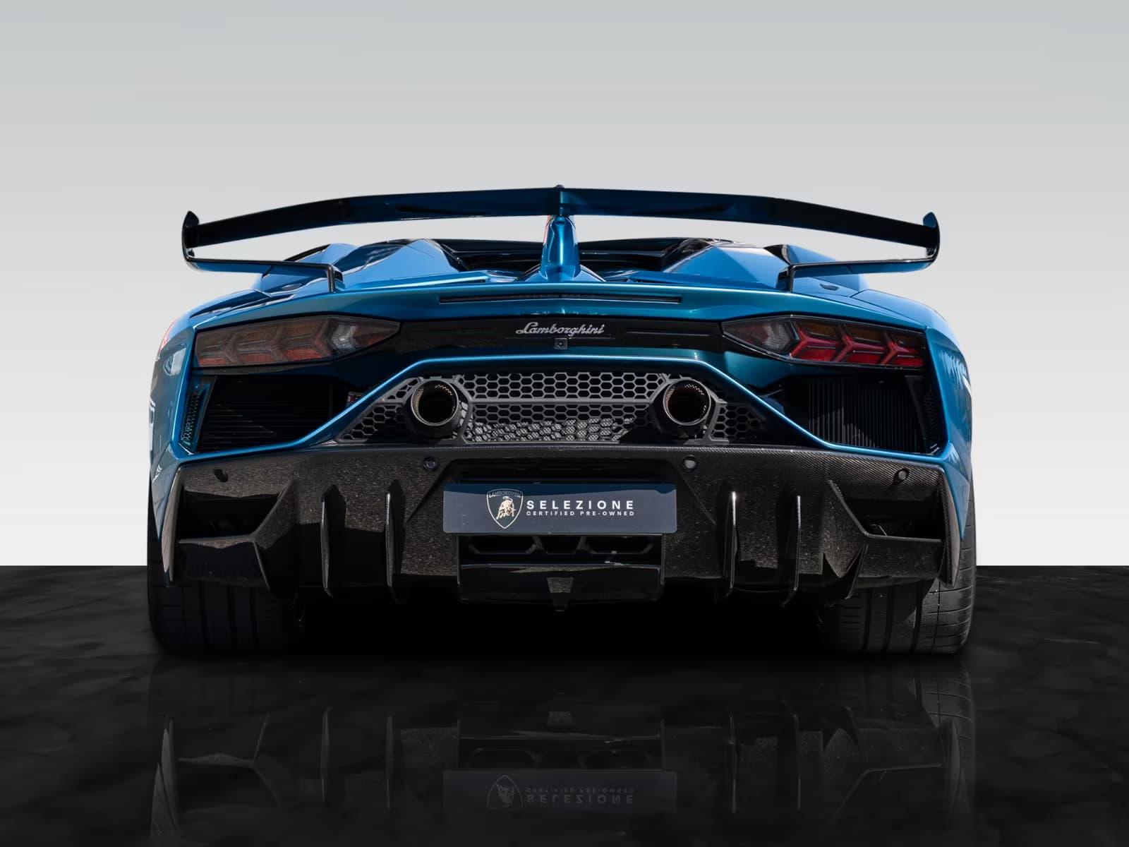 Lamborghini Aventador SVJ