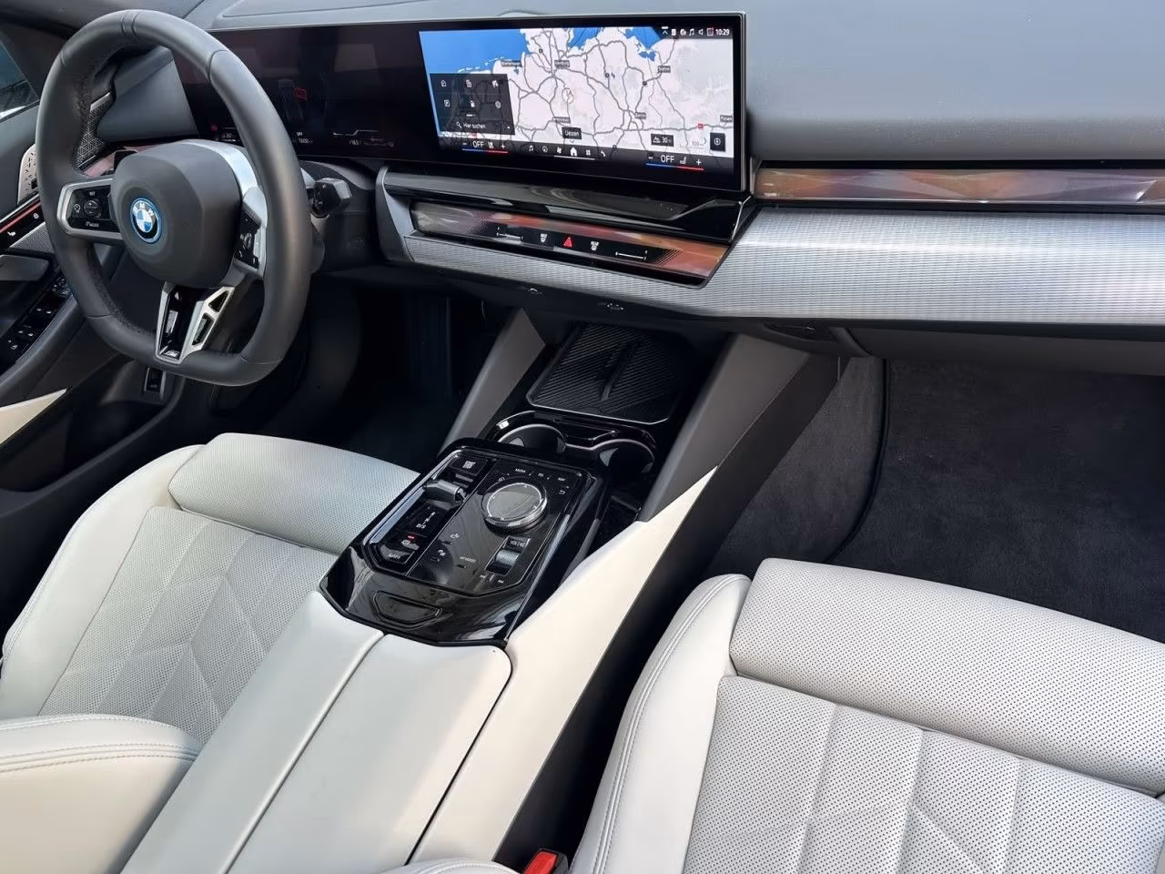 BMW 550e