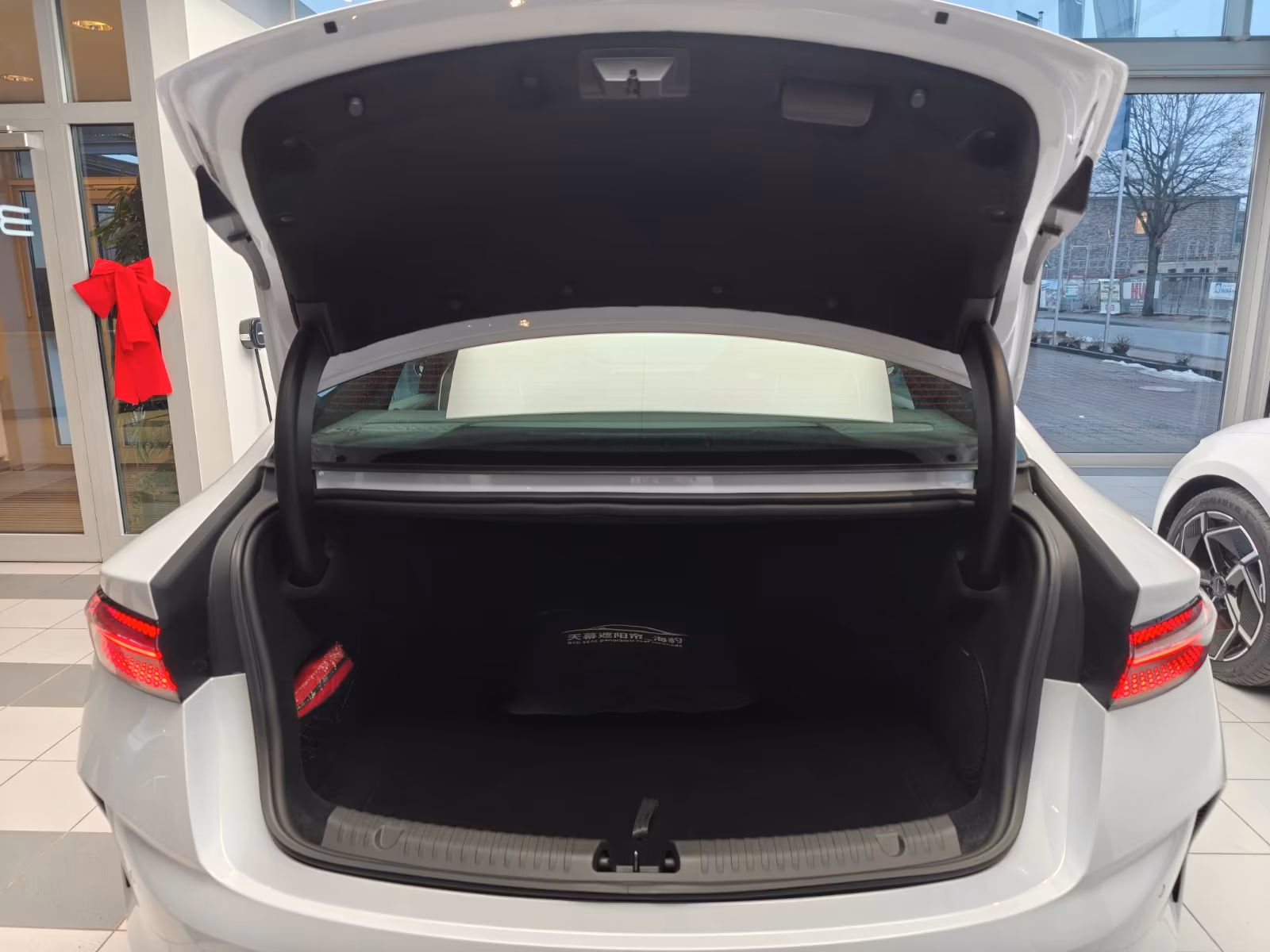 BYD SEAL