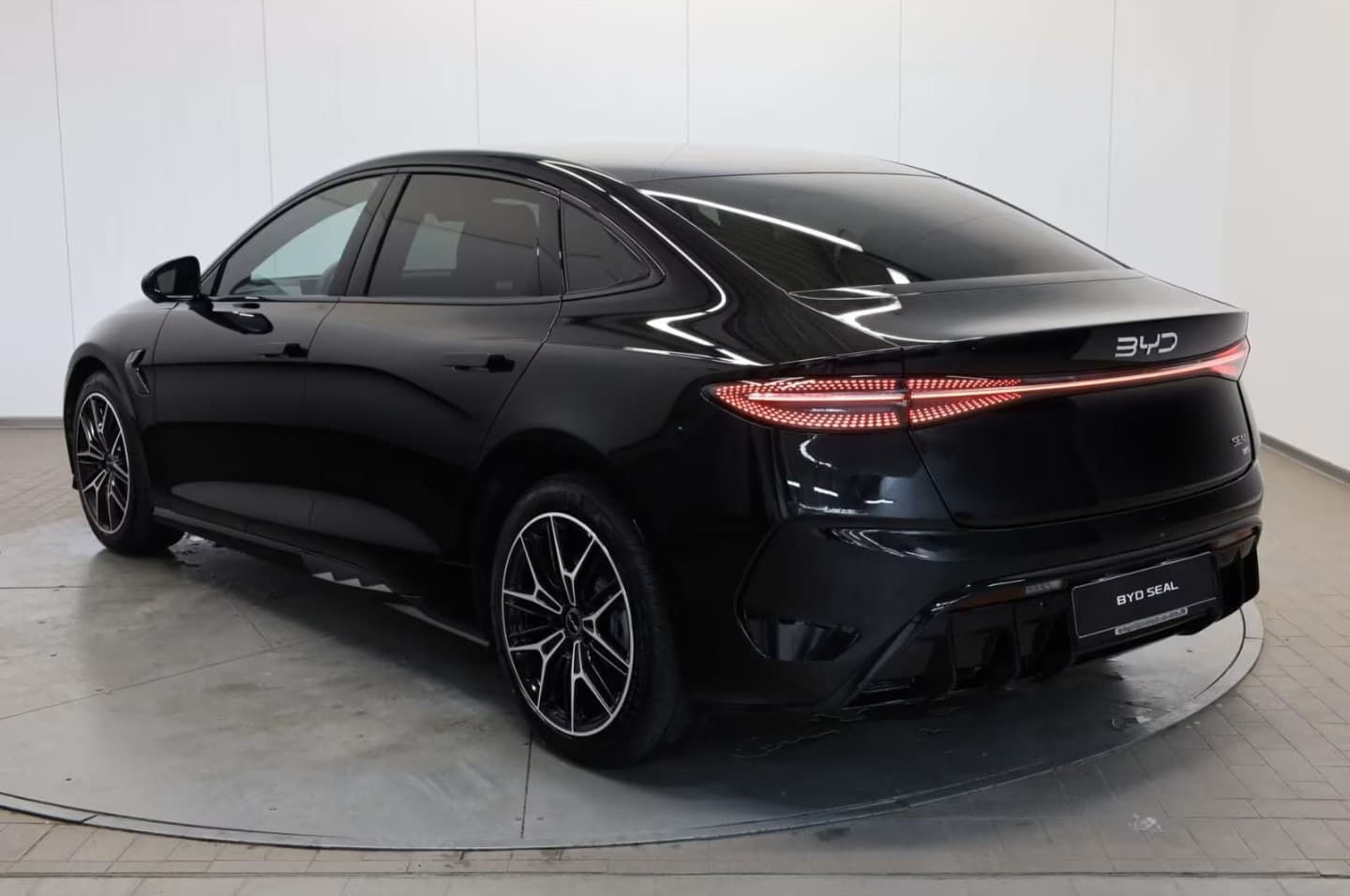 BYD SEAL Performance
