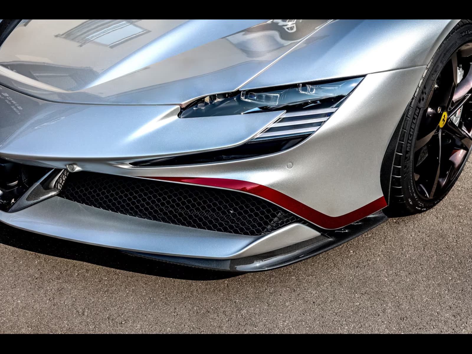 Ferrari SF90