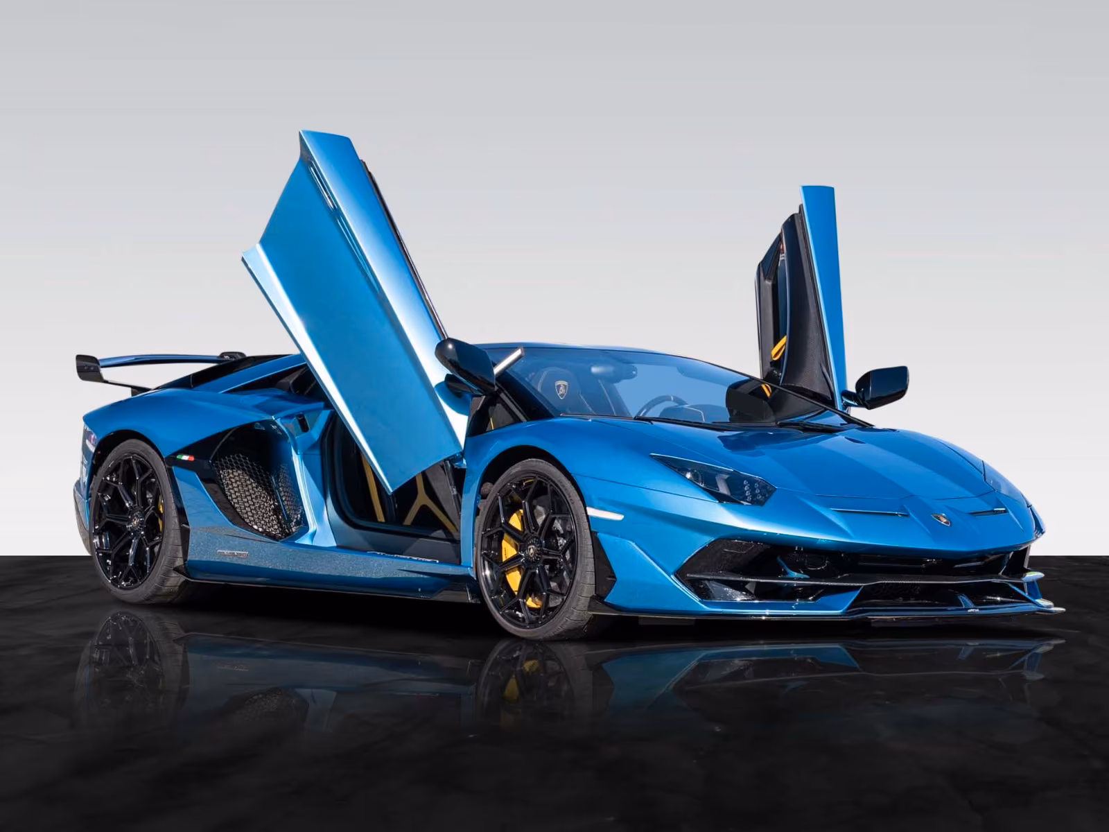 Lamborghini Aventador SVJ