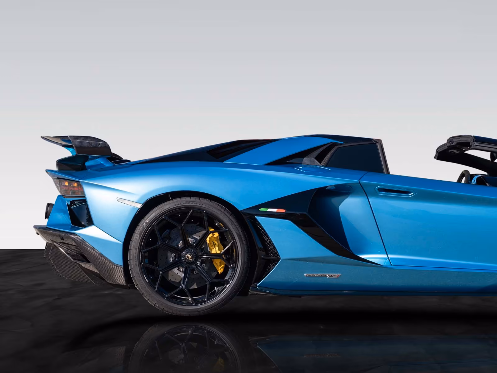 Lamborghini Aventador SVJ