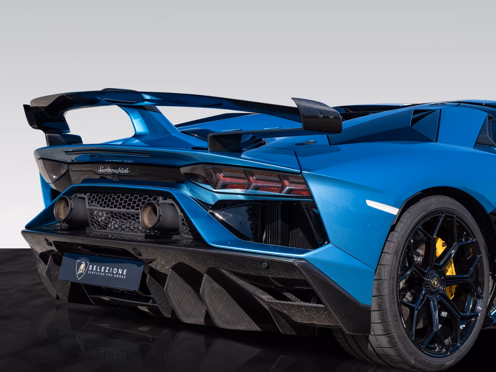Lamborghini Aventador SVJ