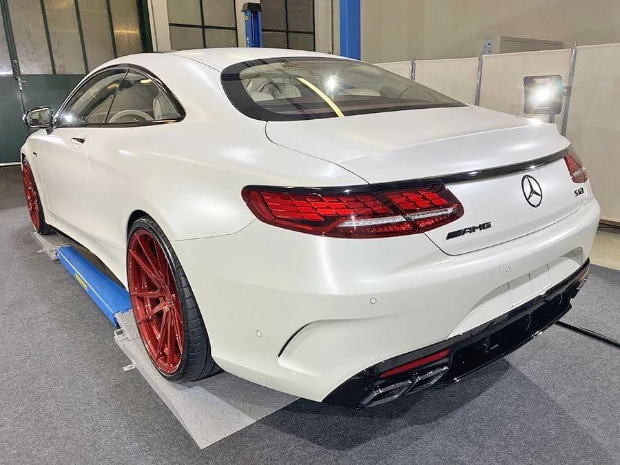 Mercedes-Benz S 63 AMG